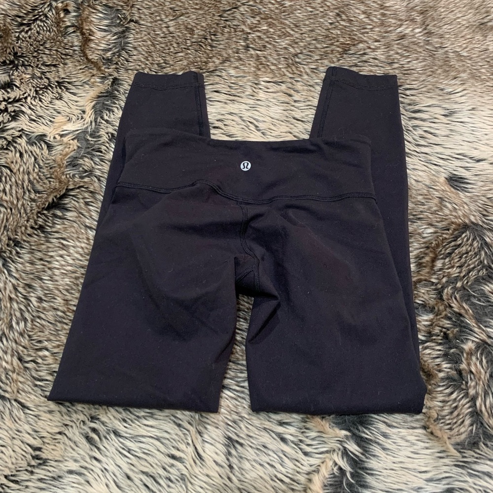 Lululemon leggings Size 4 🩷